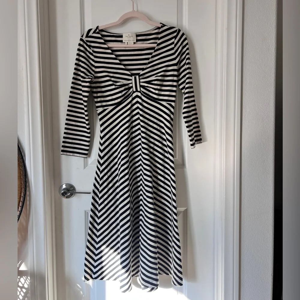 Kate Spade Tullia Black & White Striped Fit and Flare Dress Women’s‎ Medium